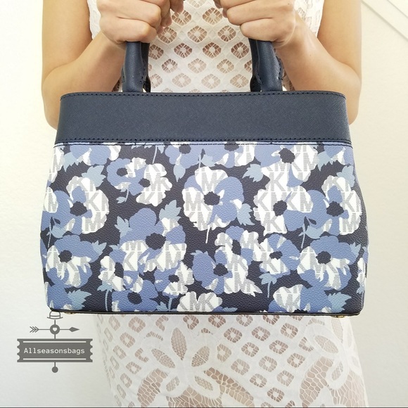 NWT Michael Kors Hailee Xs Satchel Navy Blue Bag - Picture 4 of 8